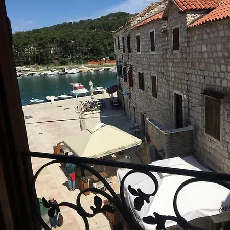 Daire Moro Stari Grad (Hvar)