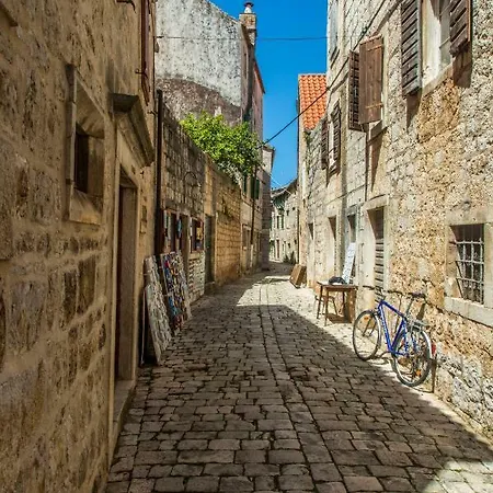 Moro Daire Stari Grad (Hvar)